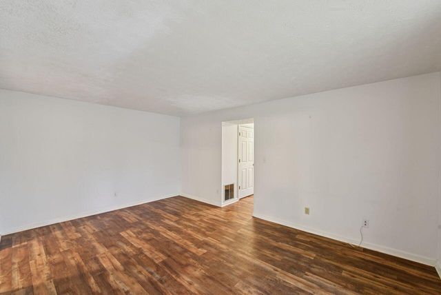 3 Highland Meadows Drive, 8, Highland Heights, KY 41076