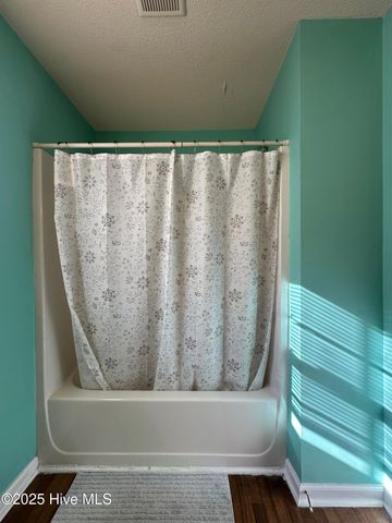 101 Spain Drive, Hubert, NC 28539