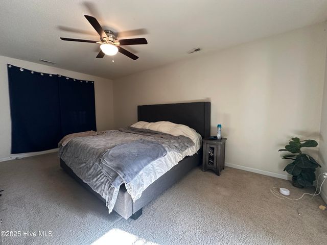 101 Spain Drive, Hubert, NC 28539