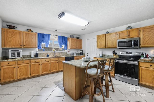 12705 Hunters Chase, Foley, AL 36535