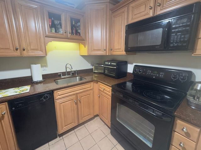 164 Galen Street 14, Watertown, MA 02472