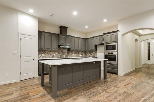 5124 Lost Creek Lane, Mcallen, TX 78504