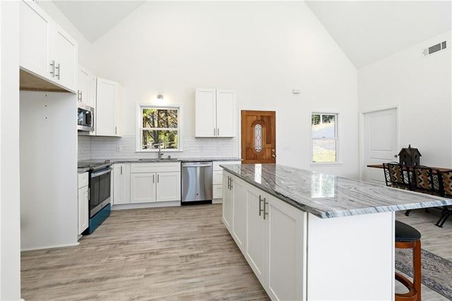 8155 Stone Hill Road, Cumming, GA 30028