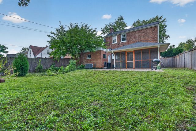 1531 Heidorn Avenue, Westchester, IL 60154