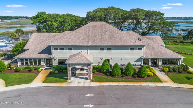 2974 Lake Pointe Drive SW, Supply, NC 28462