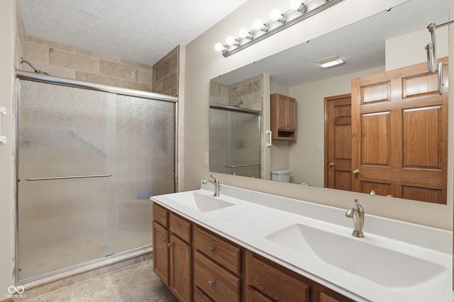 593 Weyworth Place, Greenwood, IN 46142