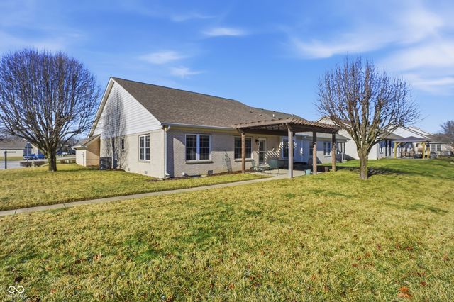 593 Weyworth Place, Greenwood, IN 46142