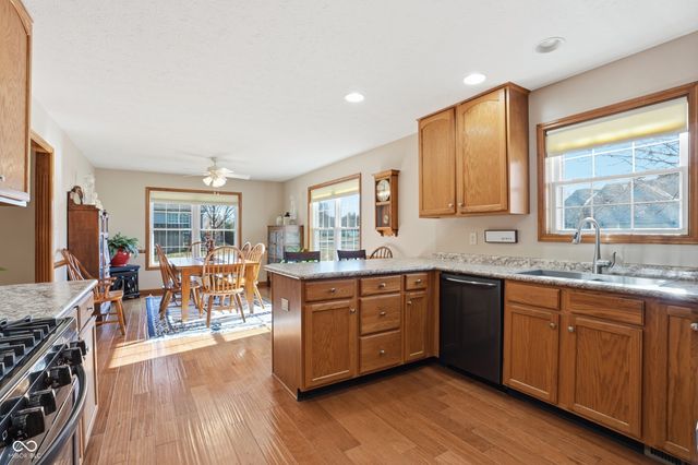 593 Weyworth Place, Greenwood, IN 46142