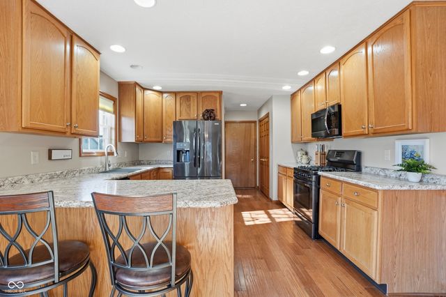 593 Weyworth Place, Greenwood, IN 46142