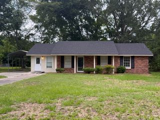 1061 Oswego Highway, Sumter, SC 29153