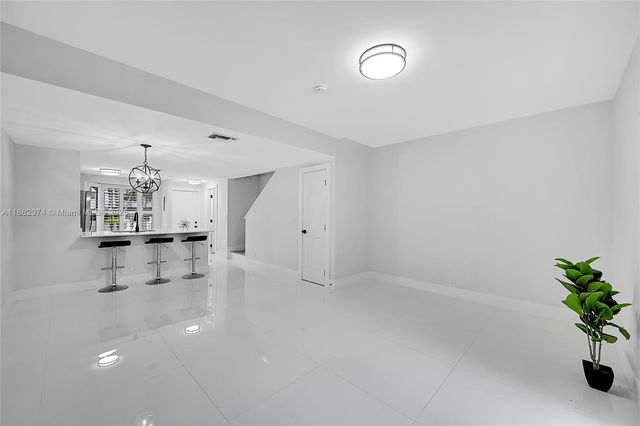 2699 NE 15th St, Pompano Beach, FL 33062