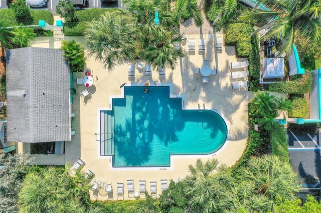 2699 NE 15th St, Pompano Beach, FL 33062