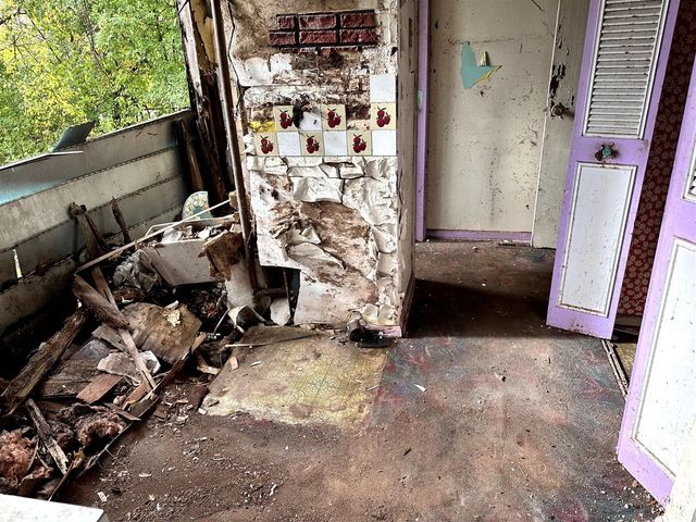 3365 Ridgecliffe Drive, Flint, MI 48532