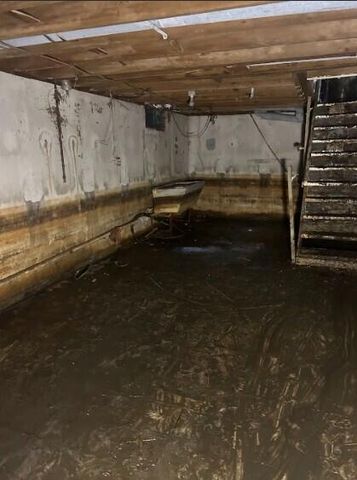 3365 Ridgecliffe Drive, Flint, MI 48532