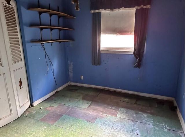 3365 Ridgecliffe Drive, Flint, MI 48532