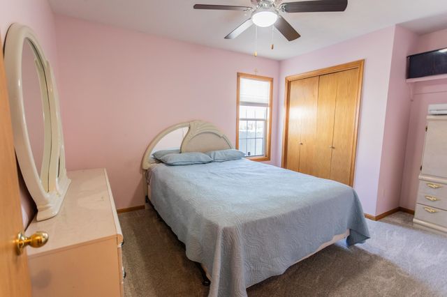 2419 N Crestline St, Wichita, KS 67205