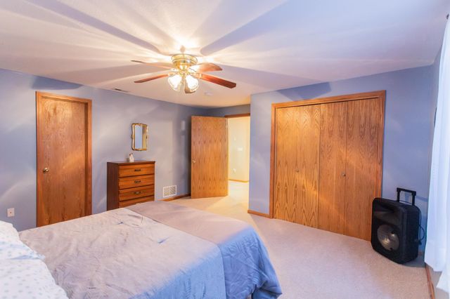 2419 N Crestline St, Wichita, KS 67205