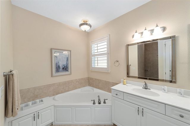 8942 SW 8TH ST, Ocala, FL 34481