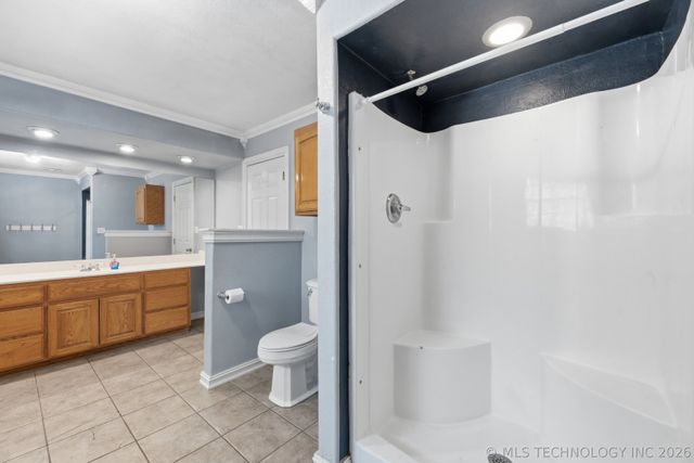 13685 E Crestview Drive, Claremore, OK 74019