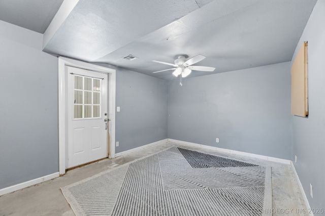 13685 E Crestview Drive, Claremore, OK 74019