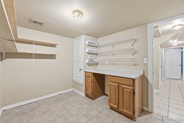 13685 E Crestview Drive, Claremore, OK 74019