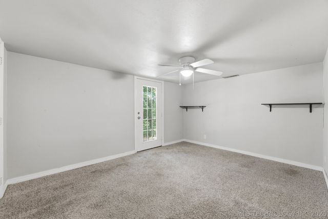 13685 E Crestview Drive, Claremore, OK 74019