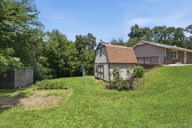 13685 E Crestview Drive, Claremore, OK 74019