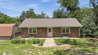 13685 E Crestview Drive, Claremore, OK 74019