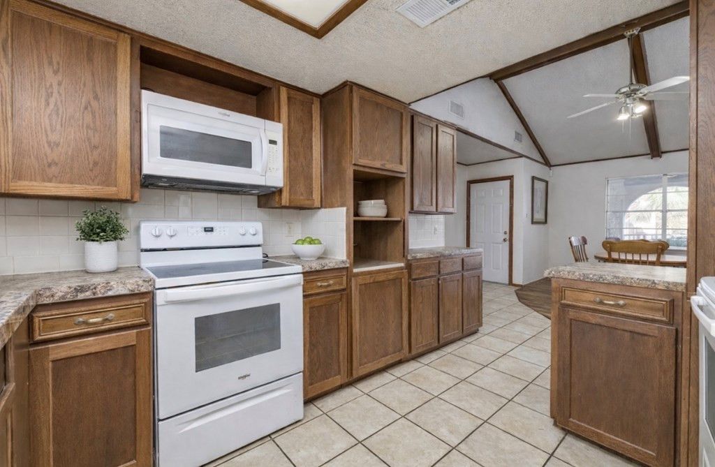 Image 9 of property listing at 2834 Chimney Rock Lane, San Angelo, TX 76904