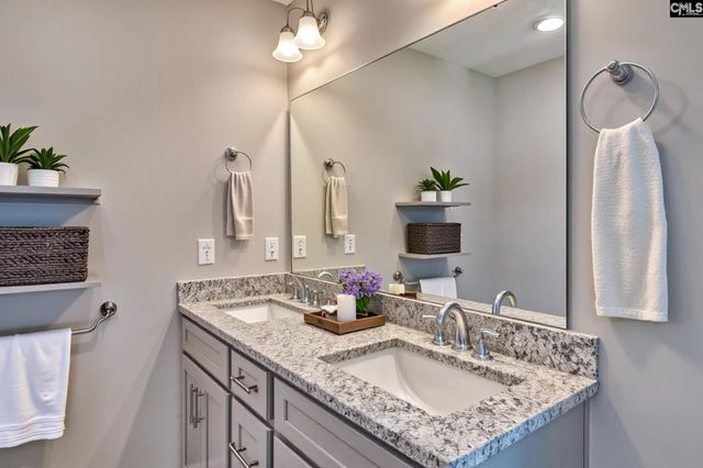 735 Old Stagecoach Road, Camden, SC 29020