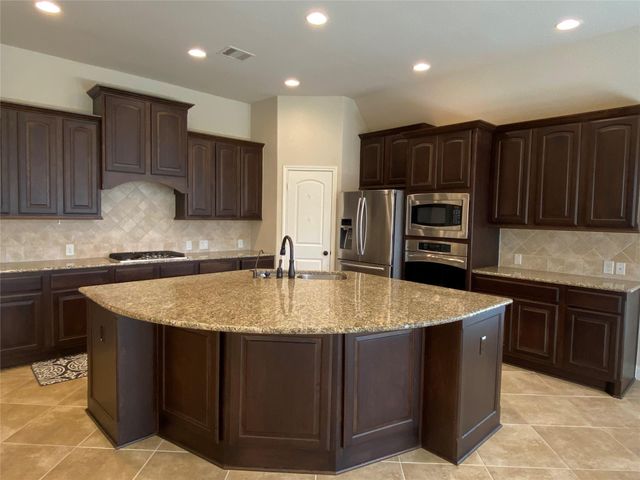 5922 Solara Ledge Lane, Sugar Land, TX 77479
