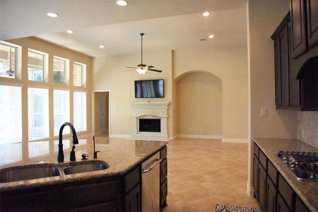 5922 Solara Ledge Lane, Sugar Land, TX 77479