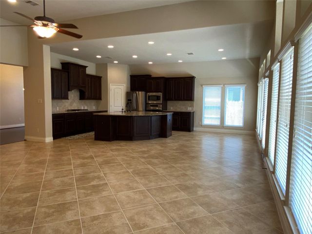5922 Solara Ledge Lane, Sugar Land, TX 77479