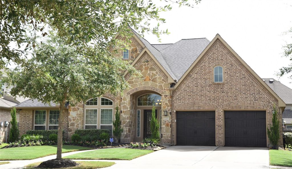 5922 Solara Ledge Lane, Sugar Land, TX 77479