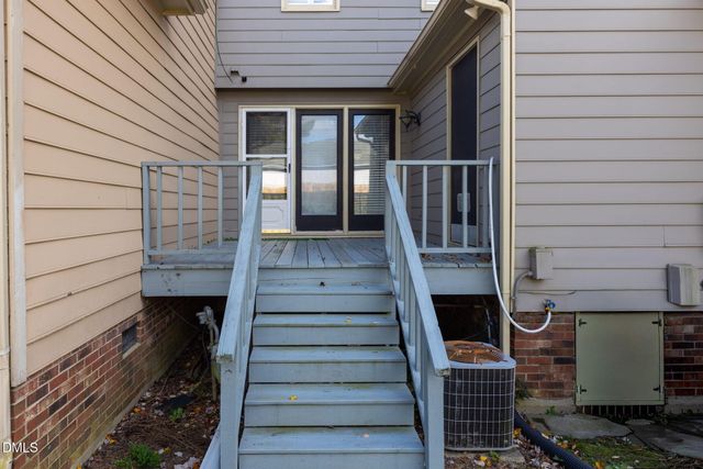 1250 Shadowbark Court, Raleigh, NC 27603