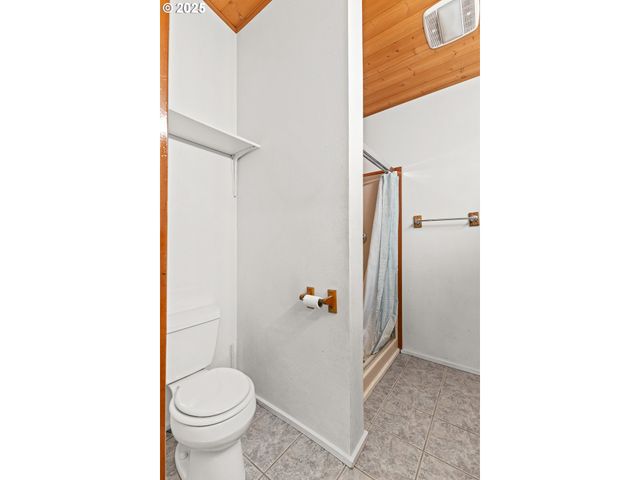 53874 FISHTRAP Rd, Myrtle Point, OR 97458