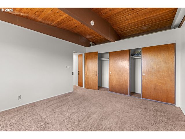 53874 FISHTRAP Rd, Myrtle Point, OR 97458