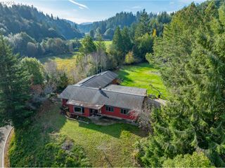 53874 FISHTRAP Rd, Myrtle Point, OR 97458