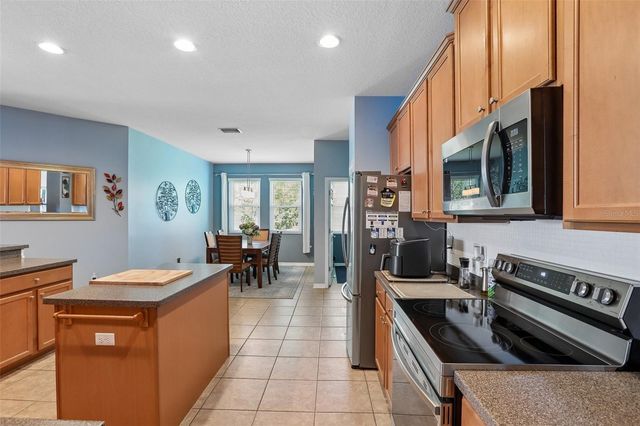 809 SEMINOLE SKY DRIVE, Ruskin, FL 33570