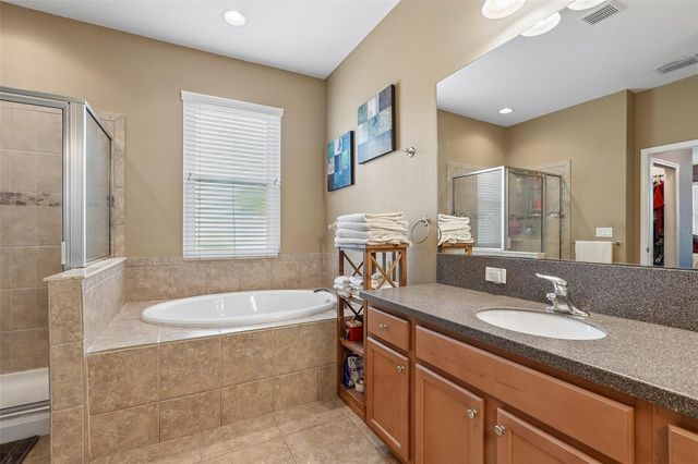 809 SEMINOLE SKY DRIVE, Ruskin, FL 33570