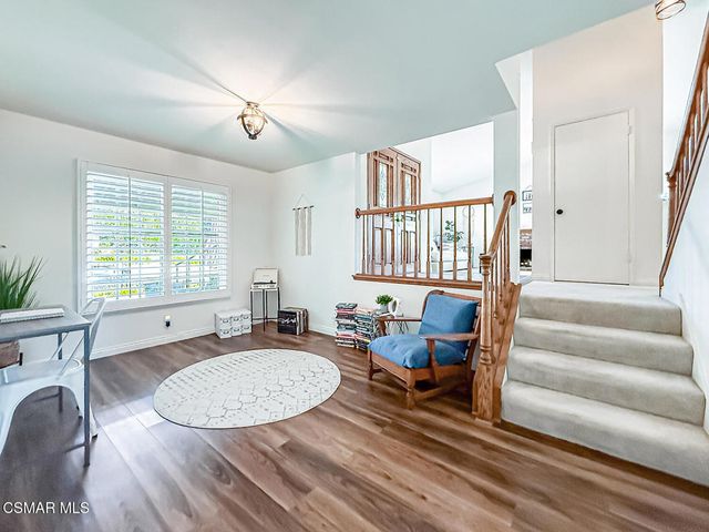 393 Larcom Street, Thousand Oaks, CA 91360