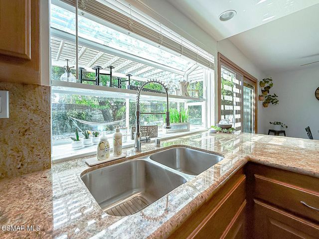 393 Larcom Street, Thousand Oaks, CA 91360