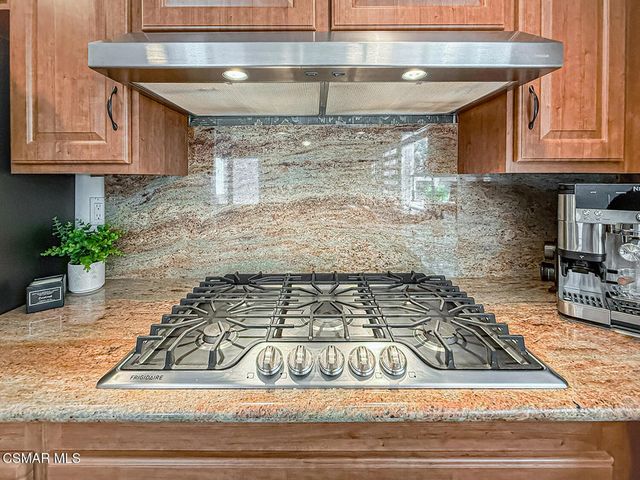 393 Larcom Street, Thousand Oaks, CA 91360