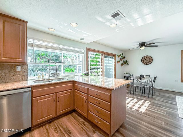 393 Larcom Street, Thousand Oaks, CA 91360