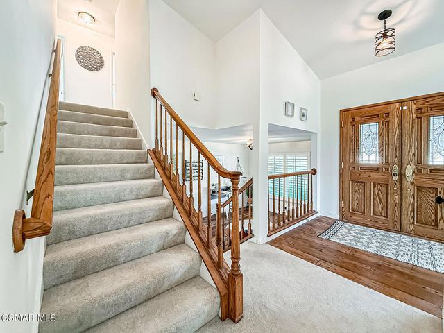 393 Larcom Street, Thousand Oaks, CA 91360