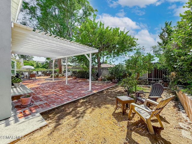 393 Larcom Street, Thousand Oaks, CA 91360