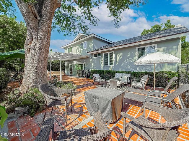 393 Larcom Street, Thousand Oaks, CA 91360