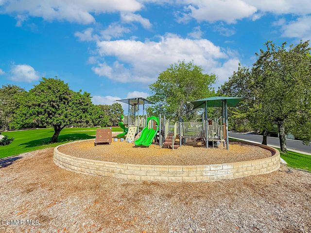 393 Larcom Street, Thousand Oaks, CA 91360
