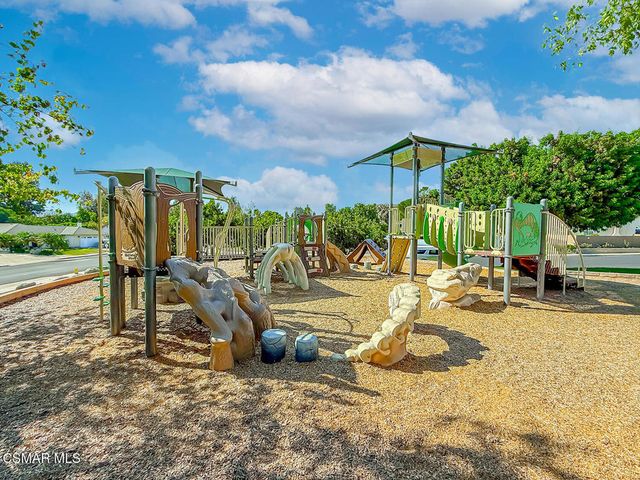 393 Larcom Street, Thousand Oaks, CA 91360