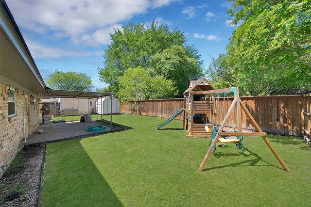 103 Willow Lake Lane, Crandall, TX 75114